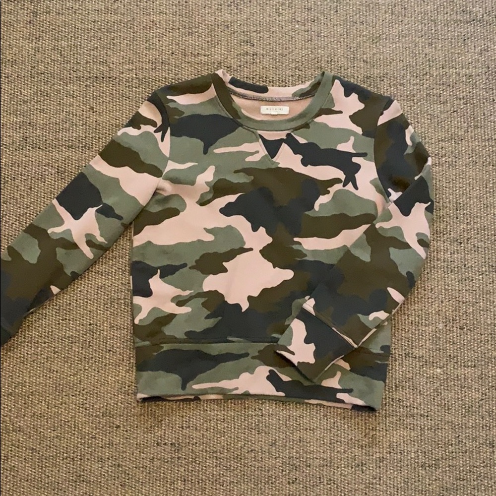 Camo crewneck